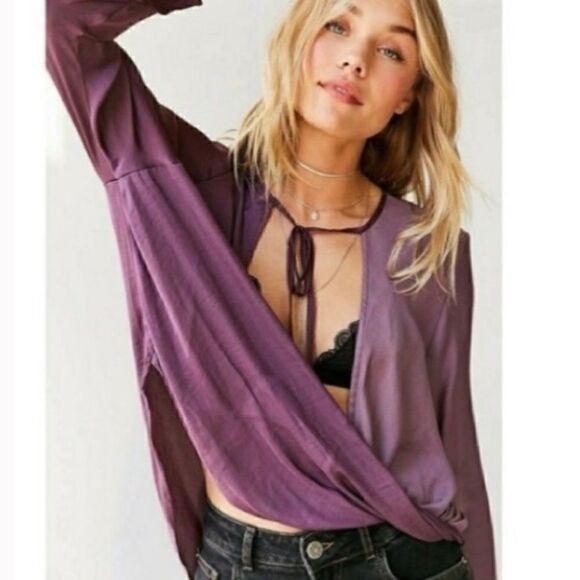 𝅺SILENCE & Noise Purple Colorblock Wrap Top - Picture 1 of 11